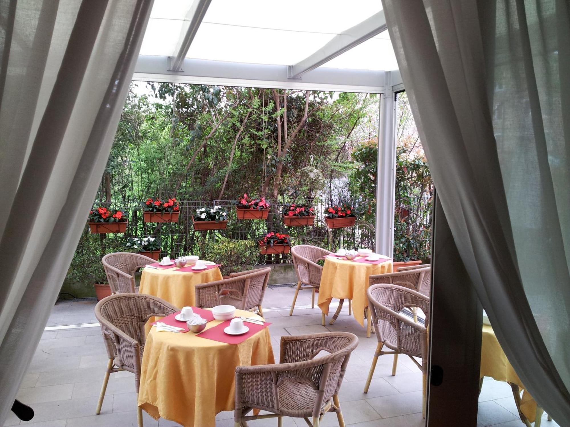 Hotel Regit 3*